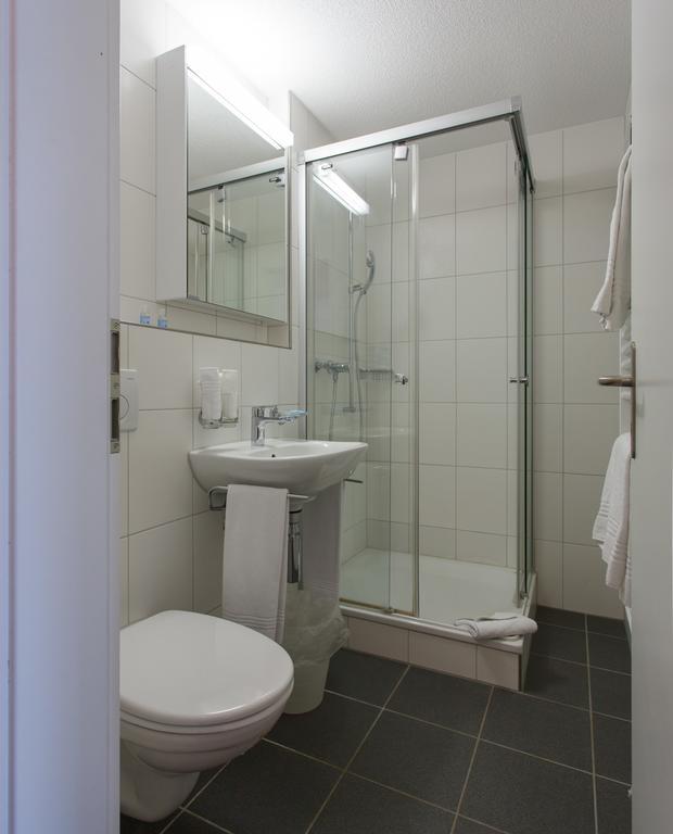 Hotel Kreuz Leissigen Rom bilde