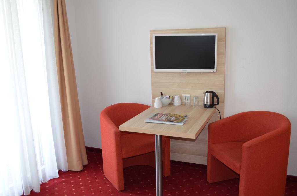 Hotel Kreuz Leissigen Rom bilde