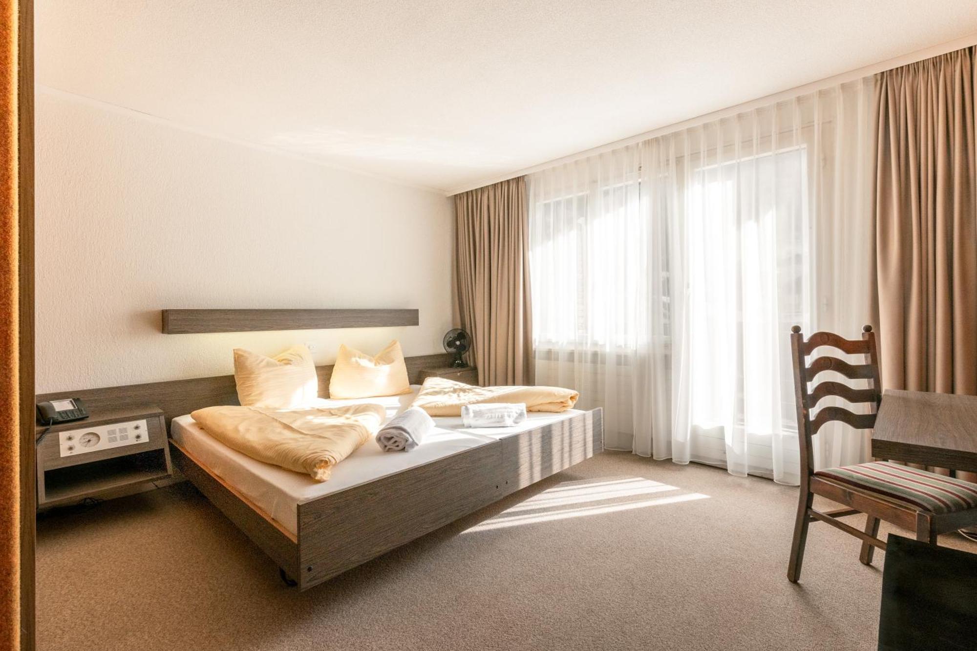 Hotel Kreuz Leissigen Eksteriør bilde