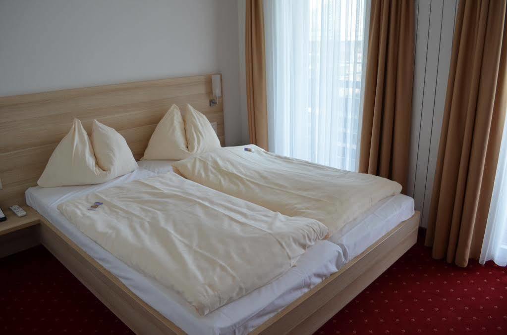 Hotel Kreuz Leissigen Eksteriør bilde